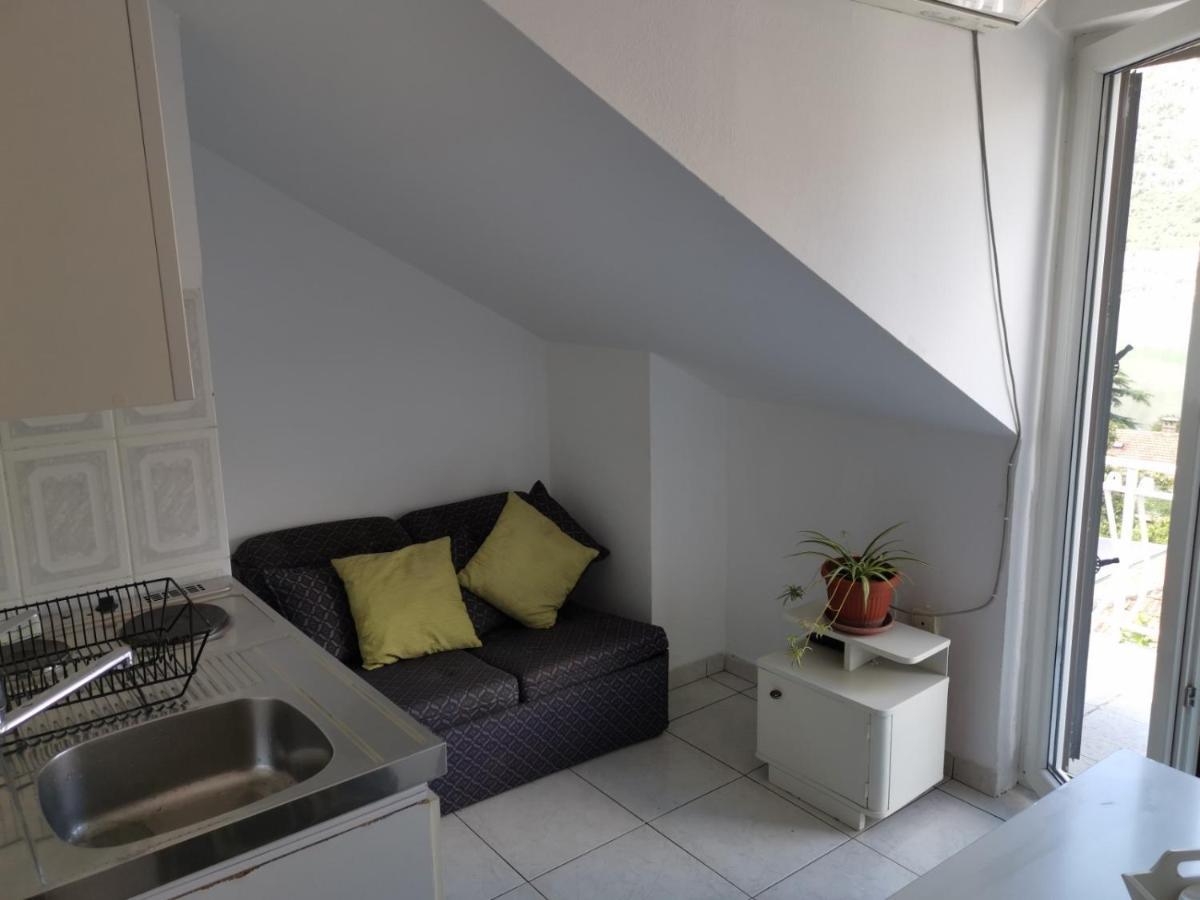 Apartments Coso Zlatne Njive Bb Cattaro Esterno foto