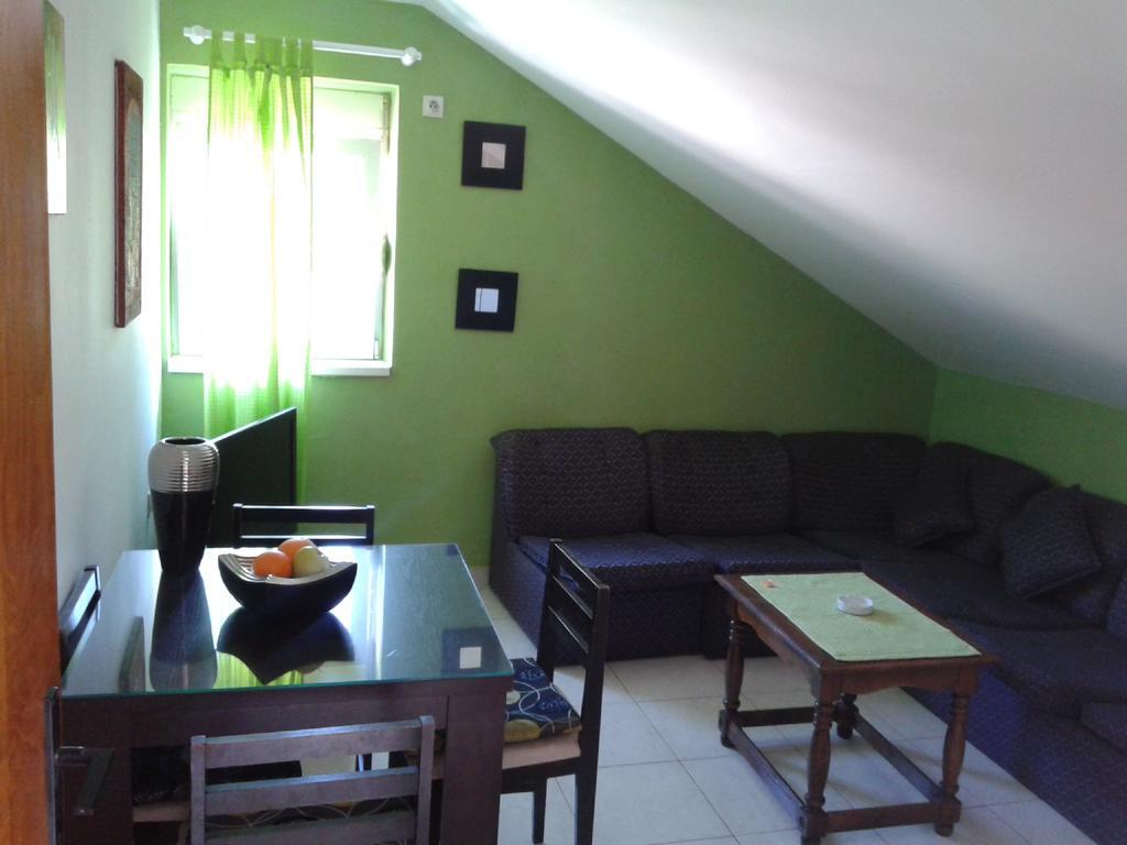 Apartments Coso Zlatne Njive Bb Cattaro Esterno foto
