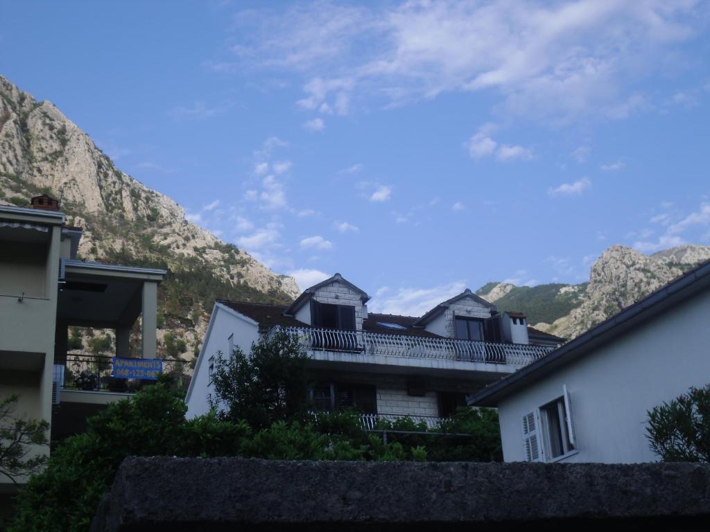 Apartments Coso Zlatne Njive Bb Cattaro Camera foto