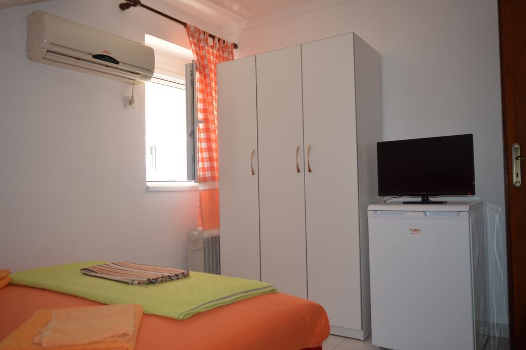 Apartments Coso Zlatne Njive Bb Cattaro Esterno foto