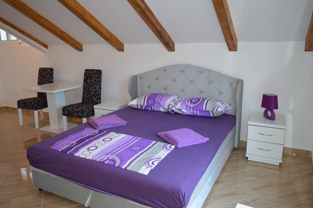 Apartments Coso Zlatne Njive Bb Cattaro Esterno foto