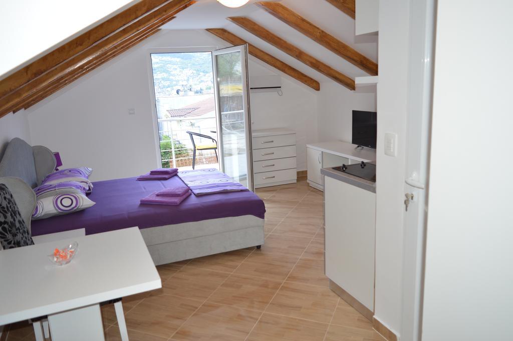 Apartments Coso Zlatne Njive Bb Cattaro Esterno foto