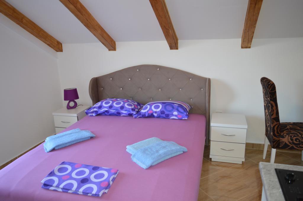 Apartments Coso Zlatne Njive Bb Cattaro Esterno foto