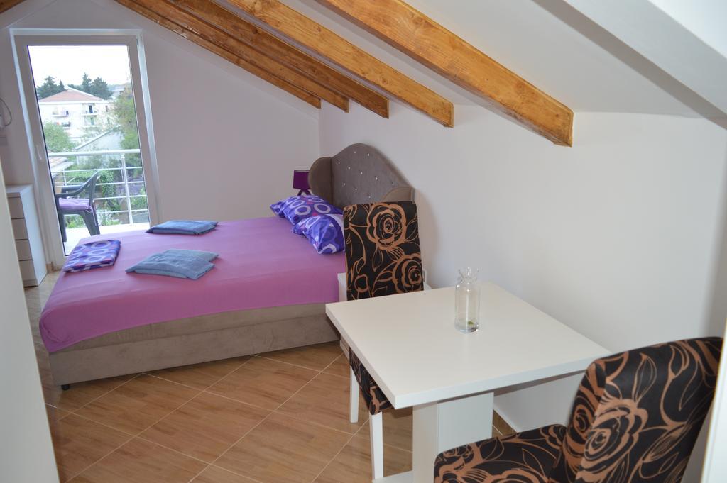 Apartments Coso Zlatne Njive Bb Cattaro Esterno foto